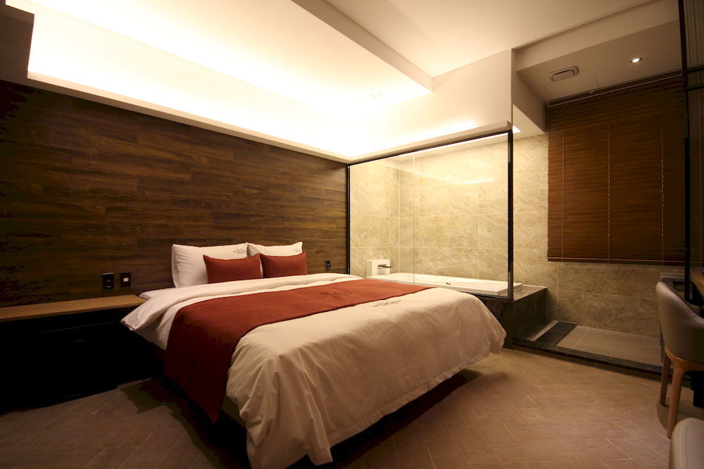 The Club Hotel Seomyeon Busan Exterior photo