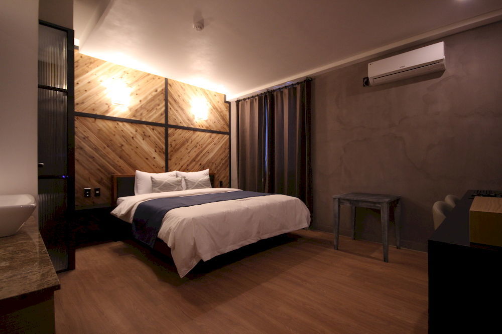 The Club Hotel Seomyeon Busan Exterior photo