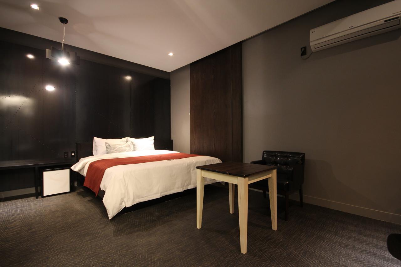 The Club Hotel Seomyeon Busan Exterior photo