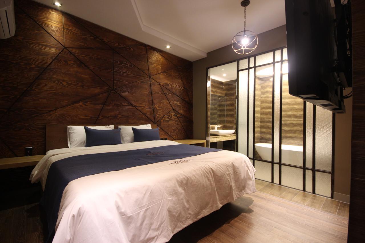 The Club Hotel Seomyeon Busan Exterior photo