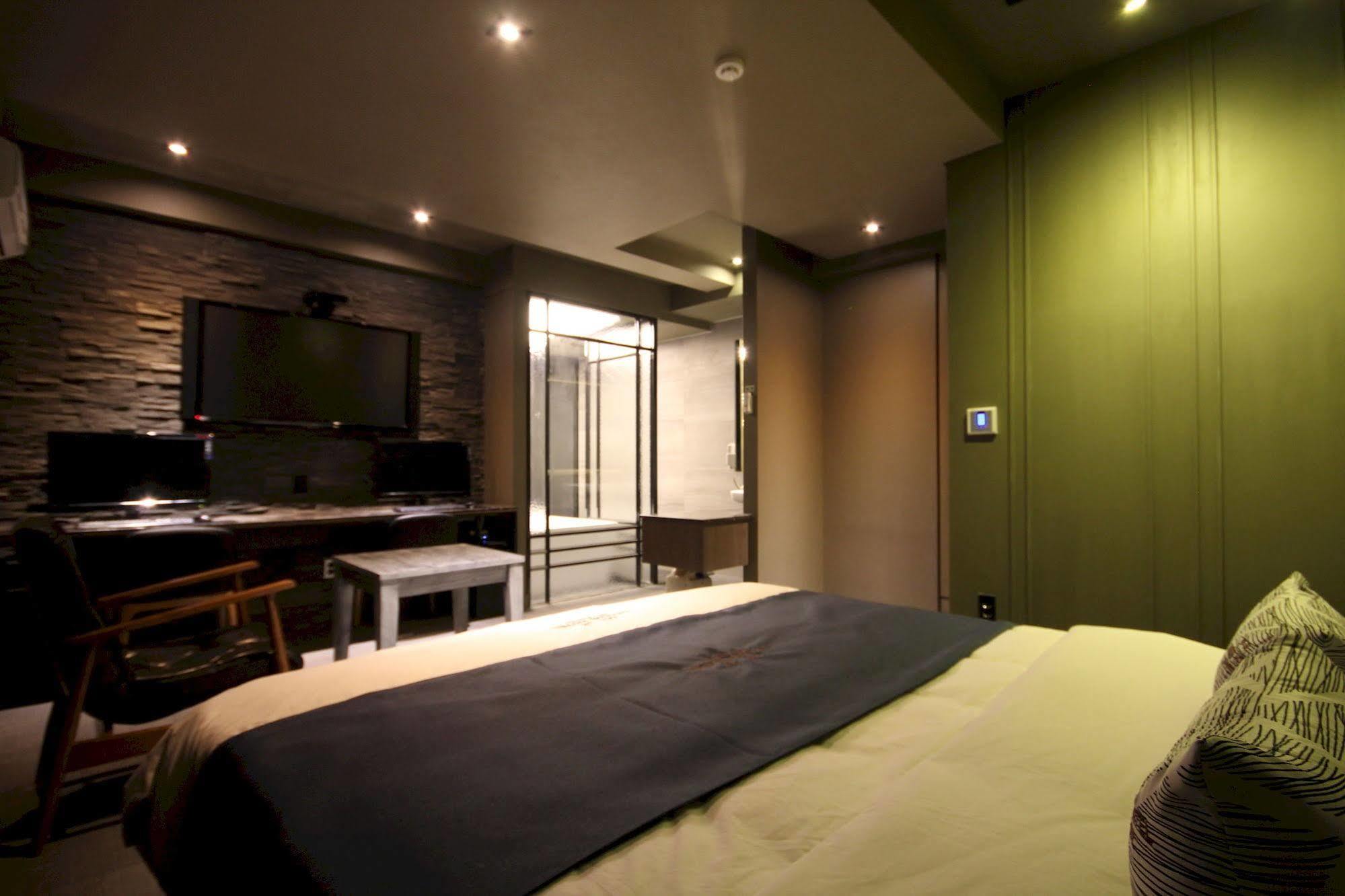 The Club Hotel Seomyeon Busan Exterior photo