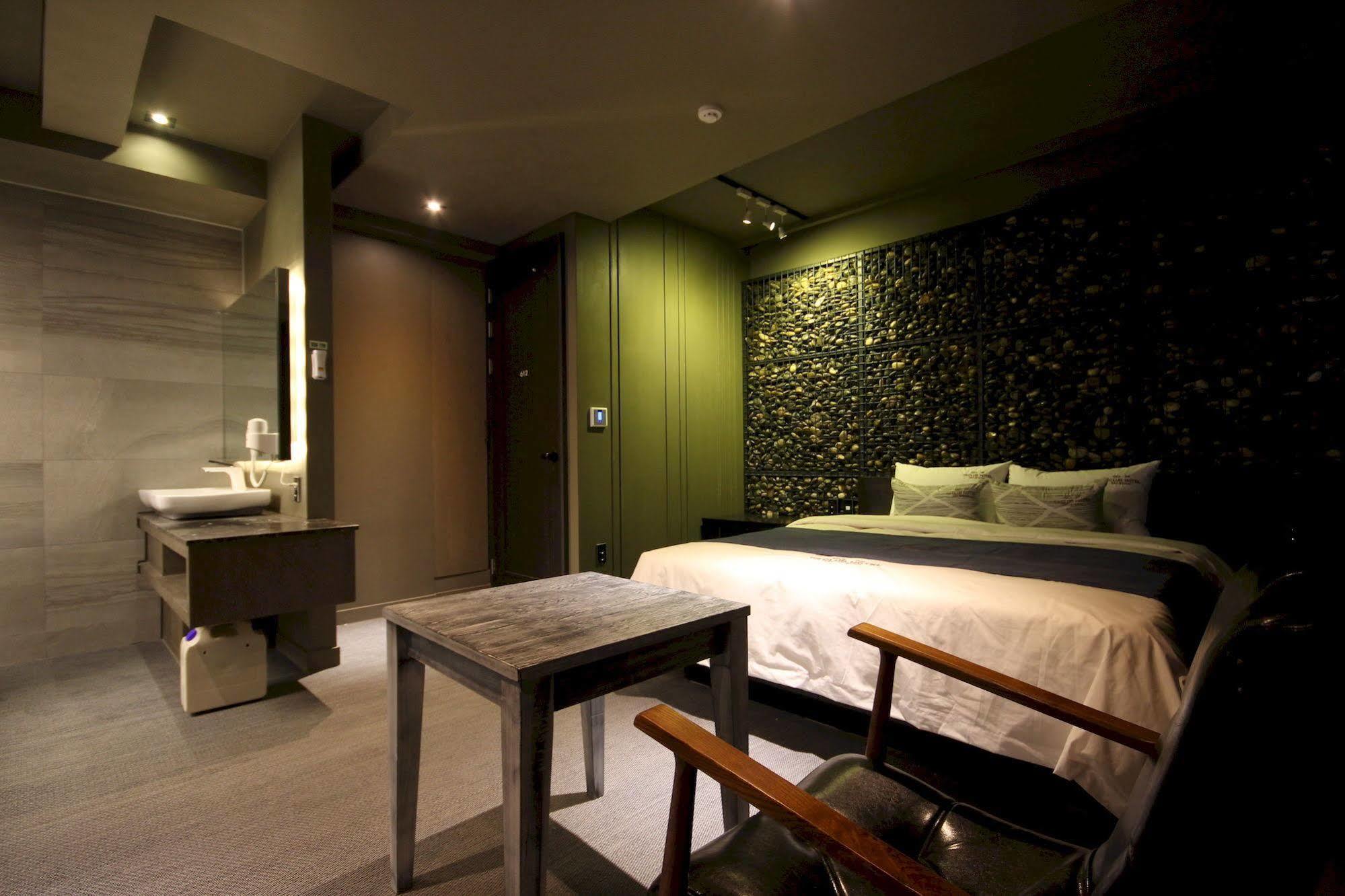 The Club Hotel Seomyeon Busan Exterior photo